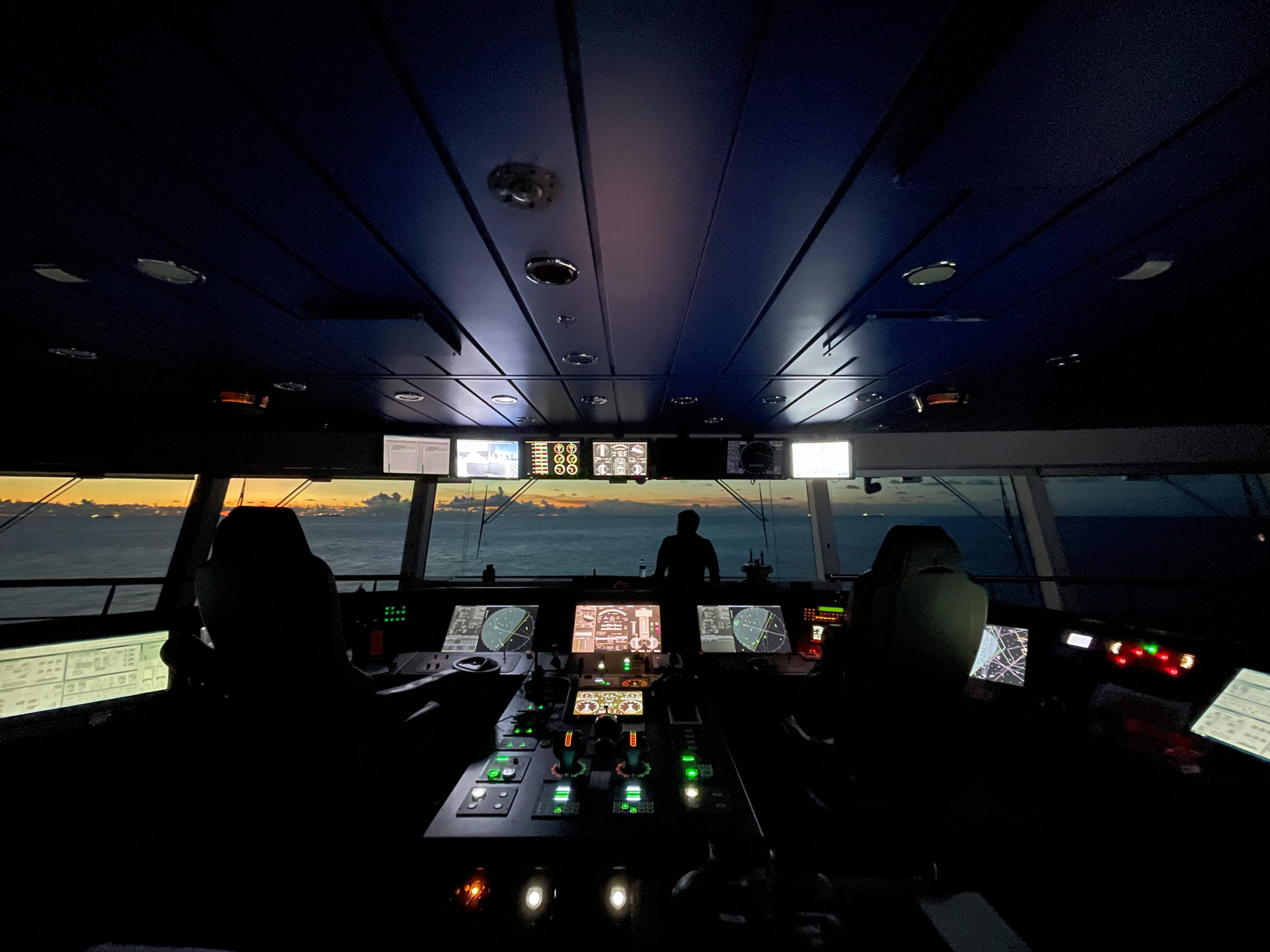 Navigation simulator training